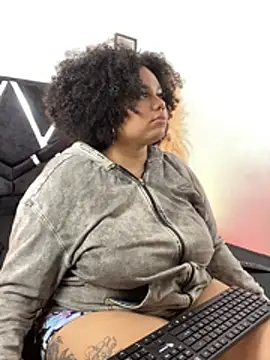 AlahiaFrequency webcam