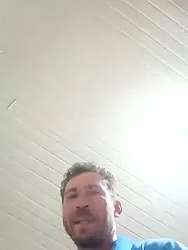 robertoluiz84 (Ask my age) - Bate com vontade, goza buceta e cuzinho