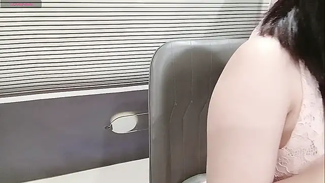 pelue - Pelue's free webcam