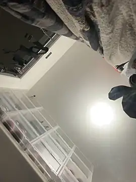 AgentDoubleTroubleX webcam