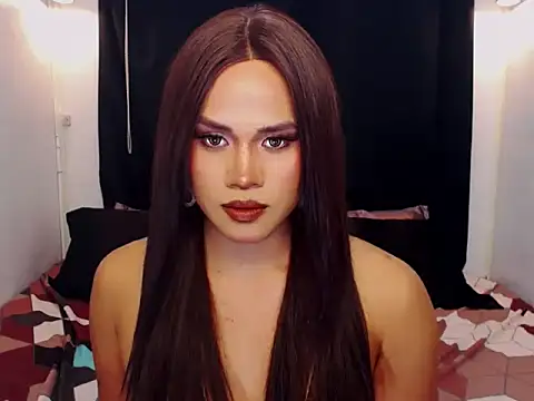 YllanaAltheaXxX webcam