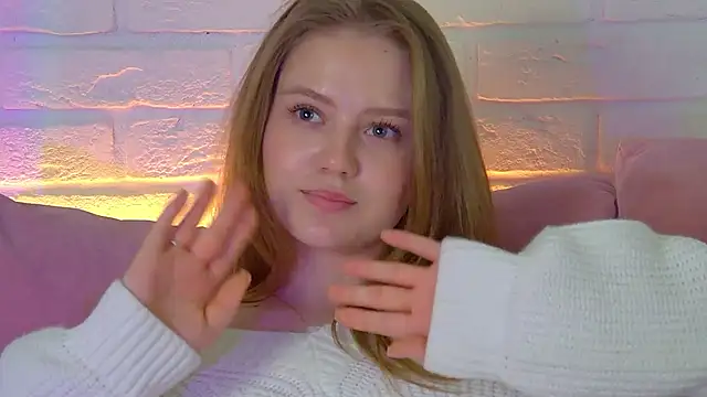 SelinSwarovski webcam