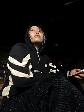 siki-00 - Siki-00's free webcam - UK Sex Cams