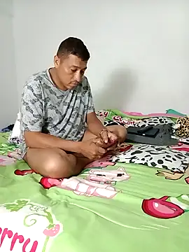 pareja_latina1483 webcam