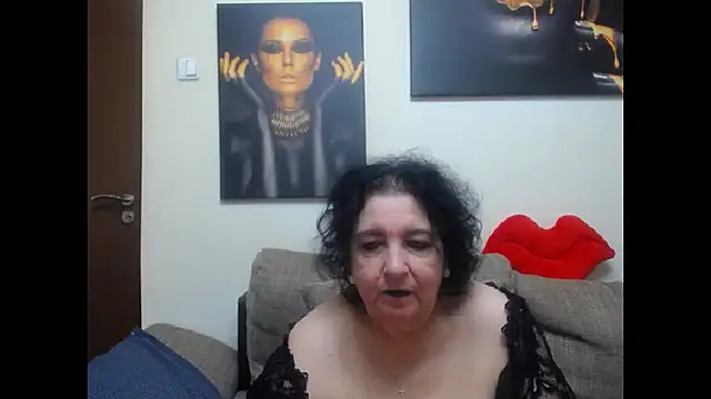 maturekorine - Maturekorine's free webcam - UK Sex Cams