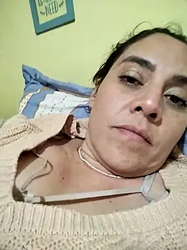 denissebombon - Denissebombon's free webcam