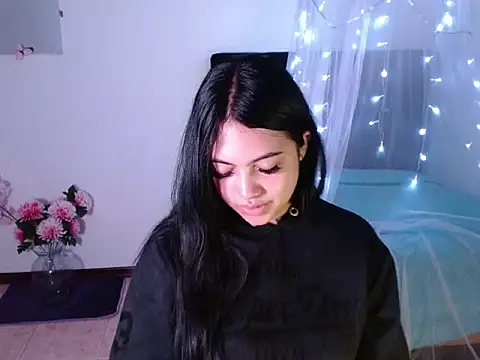 bigsara33 - Bigsara33's free webcam - UK Sex Cams