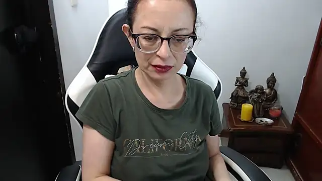 anasstaciaevans - AnasstaciaEvans's free webcam