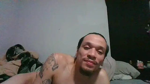 BlueCollarCouple webcam