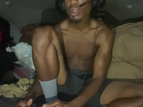 SlimeCrownzOut5 webcam