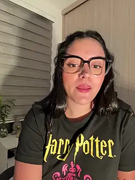 kenndall_21 - Kenndall_21's free webcam