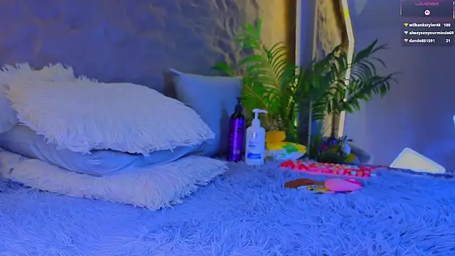 isa__blanc - Isa__Blanc's free webcam