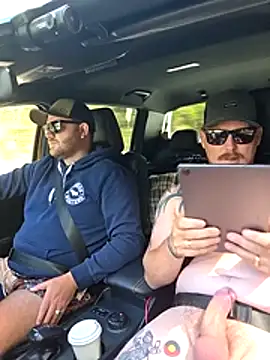 brokecountrylads - Brokecountrylads's free webcam