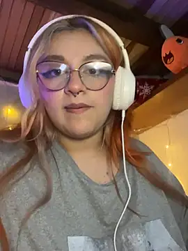 Sophia_Weest99 webcam