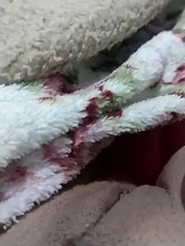 dhlp77 - Dhlp77's free webcam