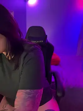 miacanela_xo - Miacanela_xo's free webcam