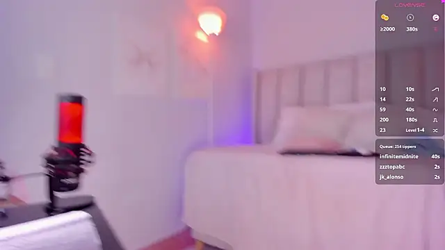 your_alina18 - Your_alina18's free webcam