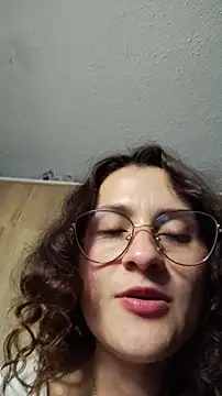 lindasyt - Lindasyt's free webcam