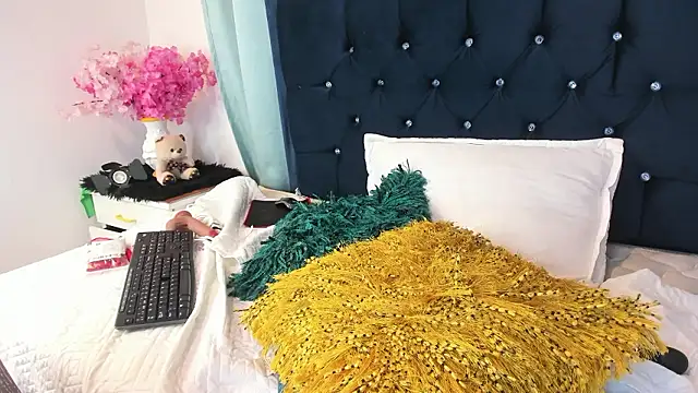 inaya_khalifa - Inaya_Khalifa's free webcam