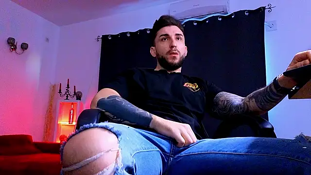 MightyAaron66 webcam