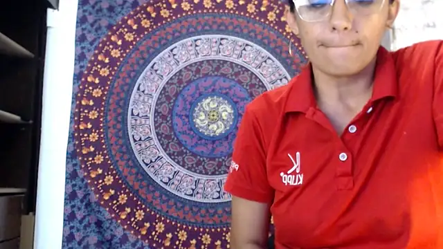 lucyy_naugthy - Lucyy_Naugthy's free webcam