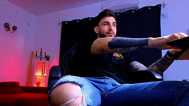 mightyaaron66 (M young) - 𖤐🔥 parTy Time ,House parTy  !  💨𖤐