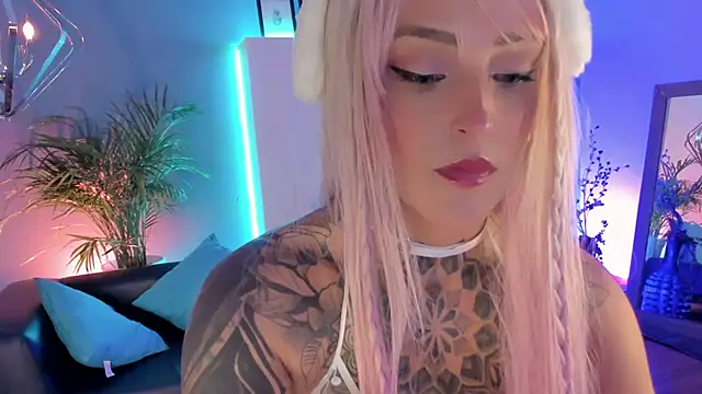 megan_inked - Megan_inked's free webcam