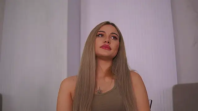 Chloe_GraceeX webcam