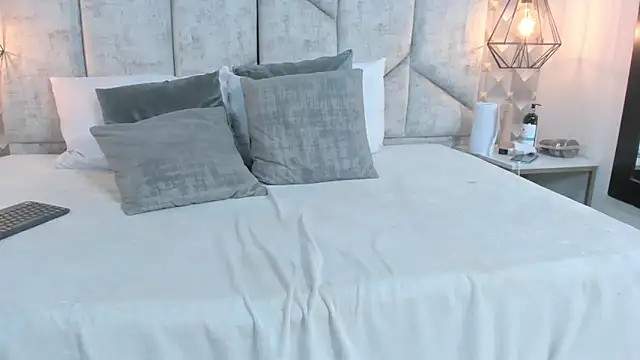 ashleyhill2 - AshleyHill2's free webcam