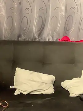 LilithMonette webcam