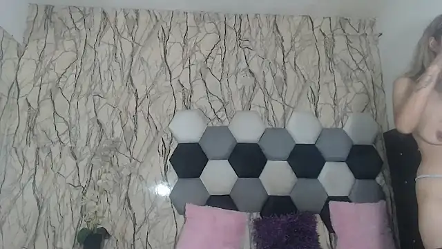 AntonellaBlanc webcam