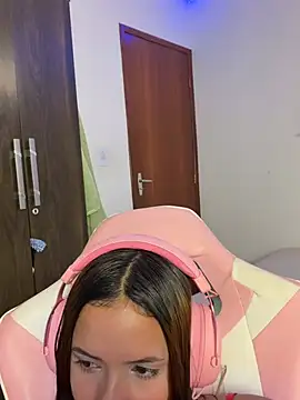 rayssadss (F teen) - 💕Take off panties + zoom pussy💕