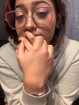 LilithMonette webcam