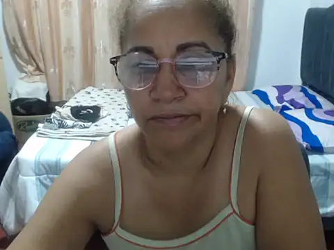 Candyy_mature webcam