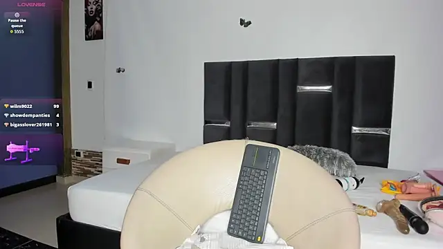 Julia_roberss webcam