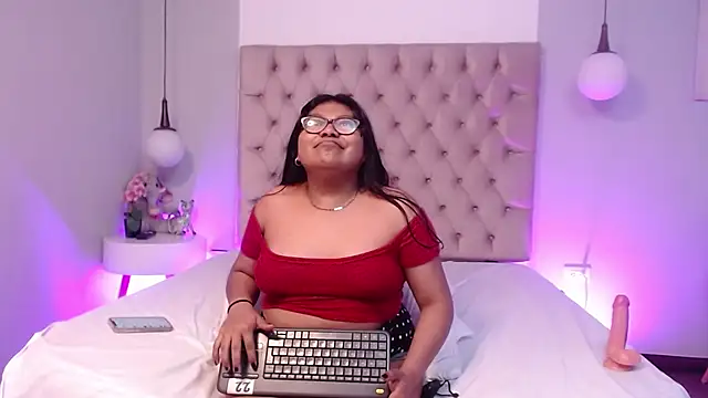 kiri_black_ - Kiri_Black_'s free webcam