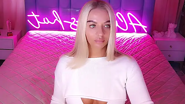 allwayshotj - AllwaysHotJ's free webcam