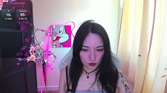 AliceeinWonderlanddd webcam