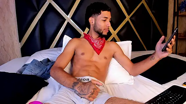 thiagoferreti - Thiagoferreti's free webcam