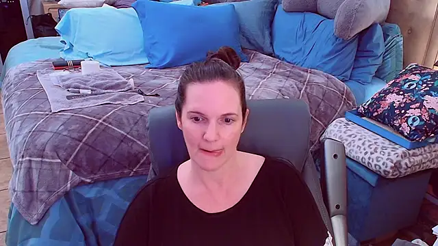 ninajaymes's Stripchat show and profile