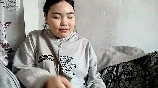 MollyAsian webcam
