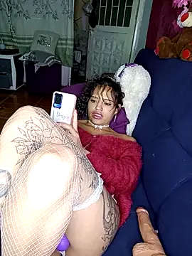 BellaChiquis_ webcam