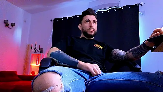 mightyaaron66 (M young) - 𖤐🔥 parTy Time ,House parTy  !  💨𖤐