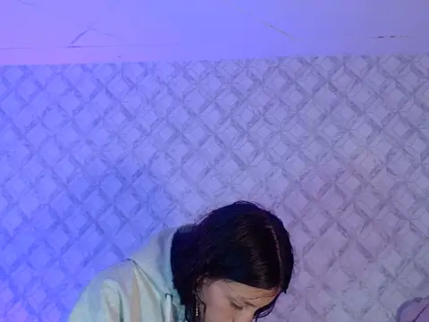 emma-wilson - Emma-Wilson's free webcam