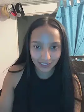 Webcam Model (Eve_Ritz) is live