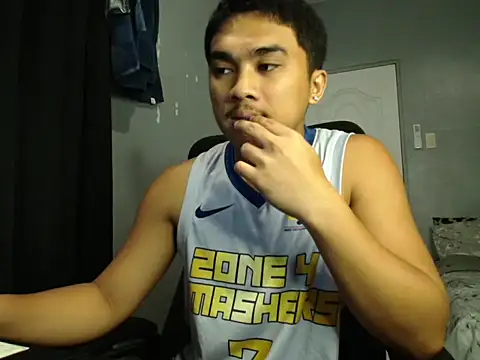 pinoyAdrianneXXX webcam