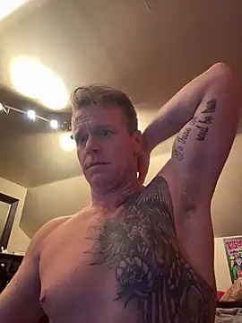 dilfiguess1 (Ask my age) - Naked/Gush on