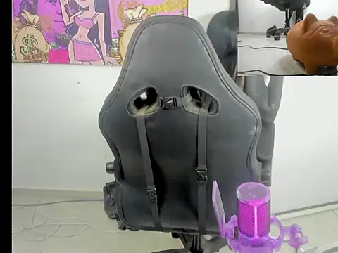 queen_findom1 webcam