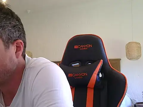 TroyDieselXXX webcam