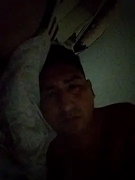 Yrresistible666 webcam